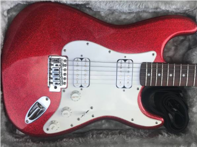 Red sparkle on sale squier stratocaster