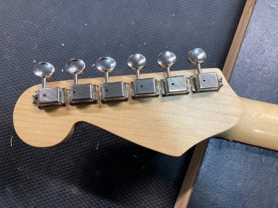 NC7 Strat Vintage Tuner Spacing Squier Talk Forum