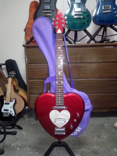 Post picture of your favorite metal looking or sounding guitar