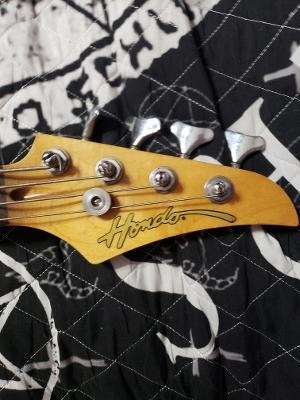 Hondo bass guitar discount